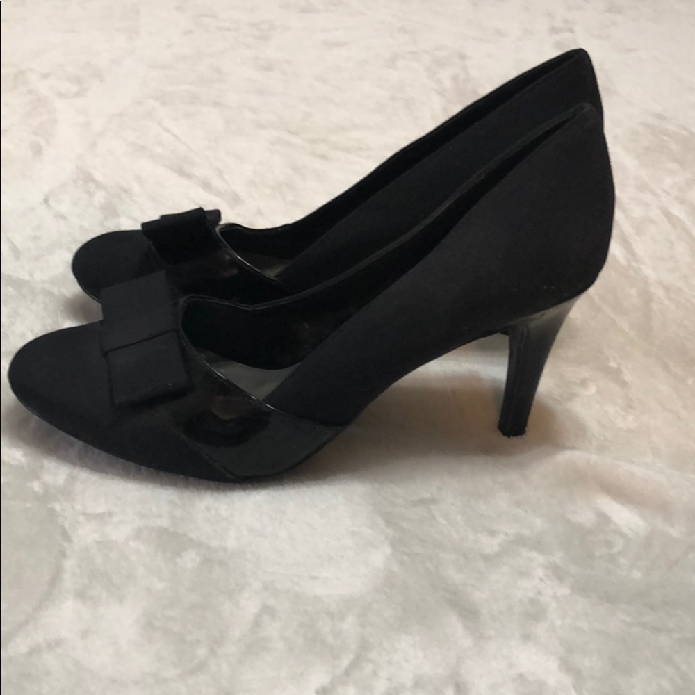 Ann Marino Black Bow Heels Size 7.5